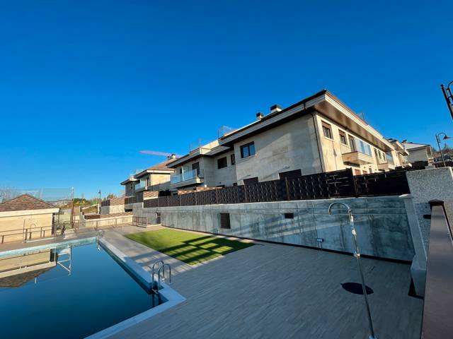 Ático en Alquiler en La Navata