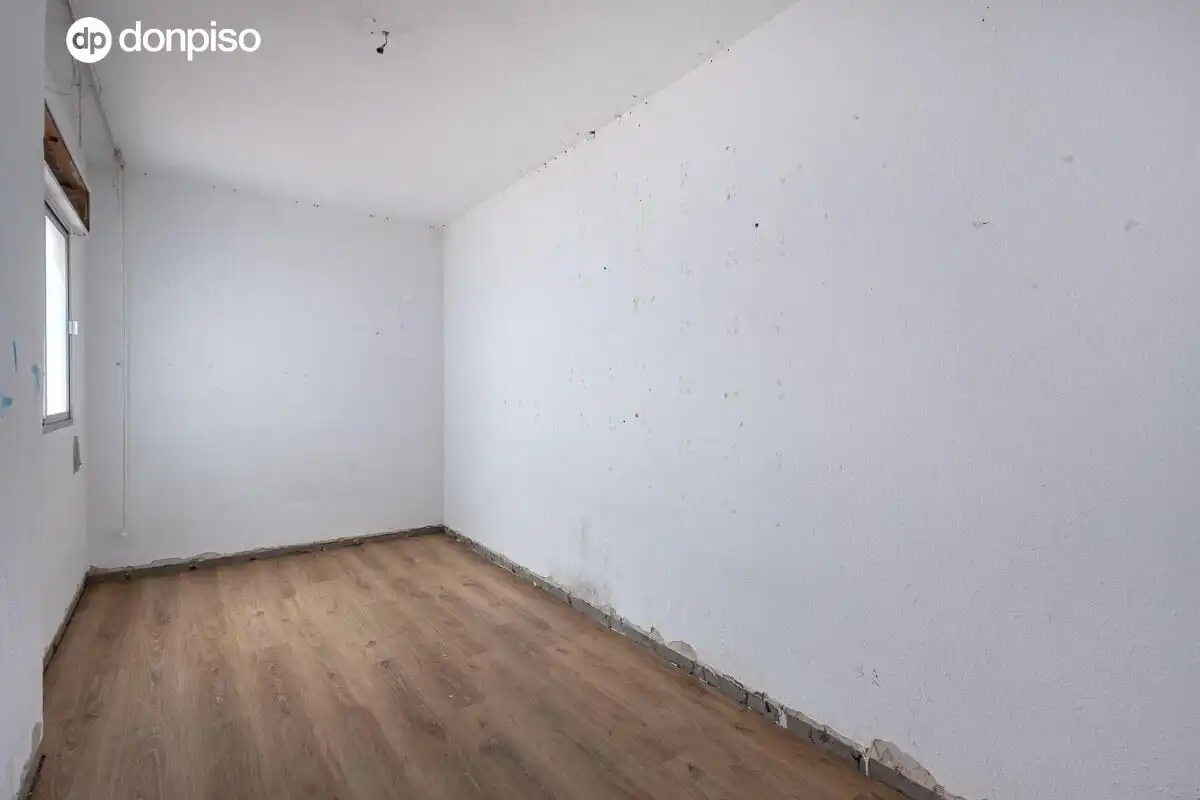 Piso en venta en Granada con Terraza