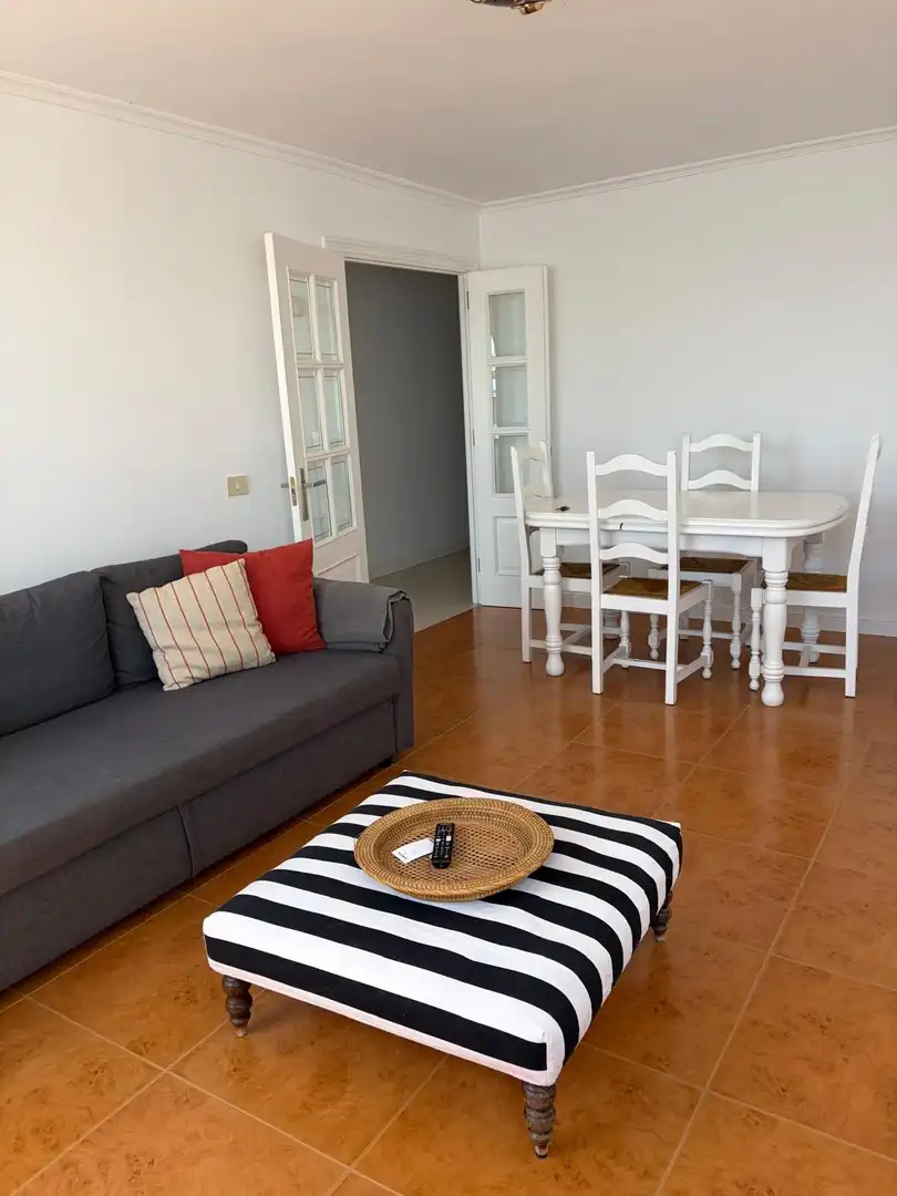 Sala d'estar de Pis en venda en Ribeira amb Calefacció, Traster i Moblat