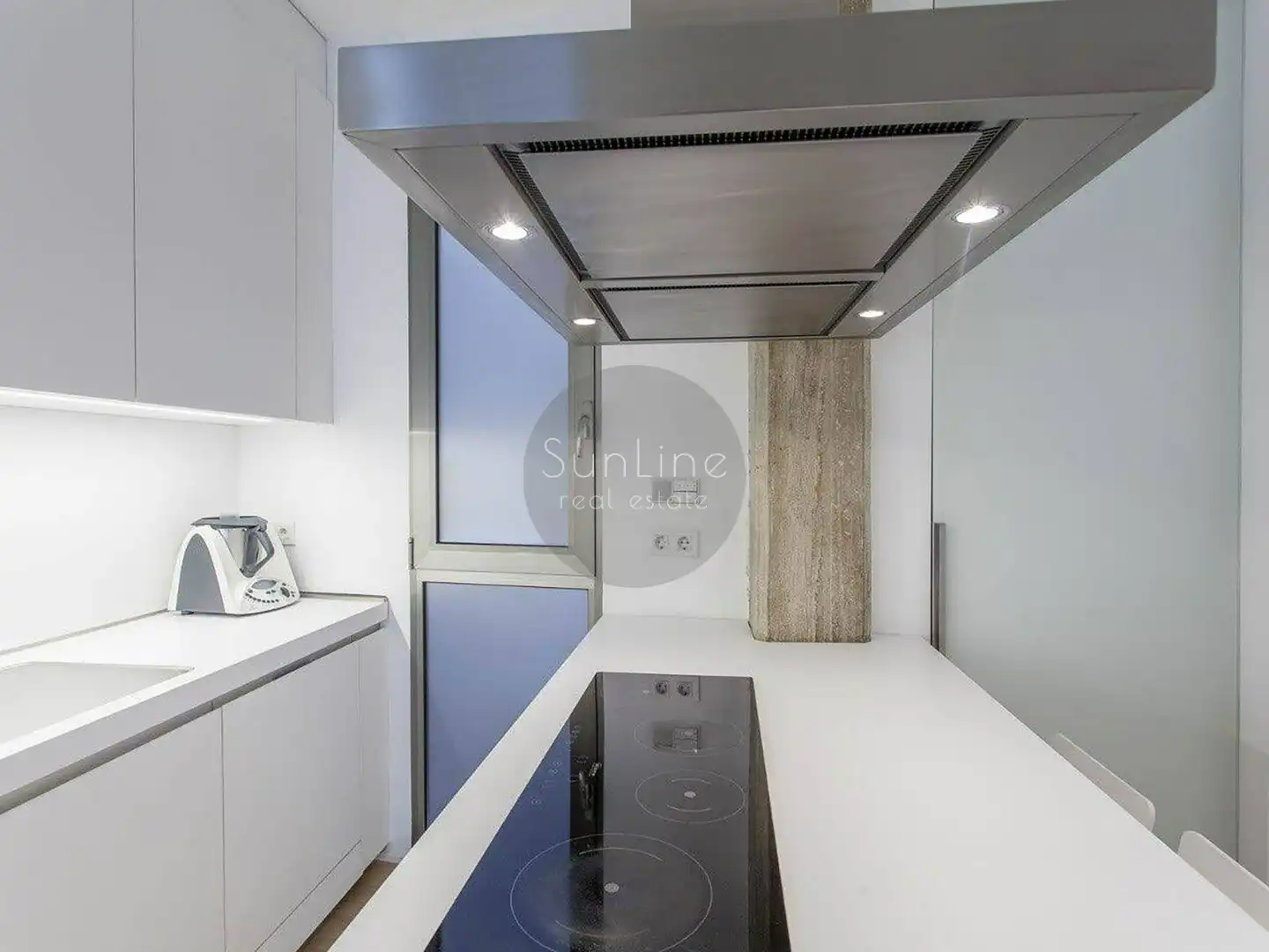Kitchen of Flat for rent in Valencia  with Air Conditioner, Furnished and Pets allowed