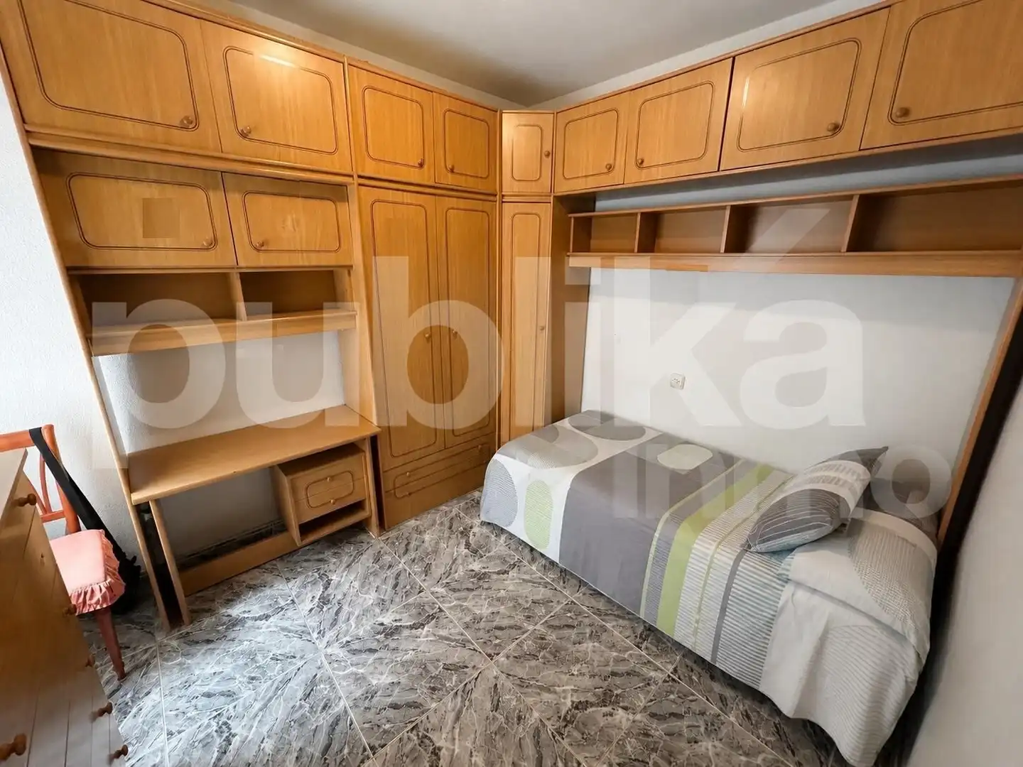 Dormitori de Pis en venda en Santa Pola amb Aire condicionat, Terrassa i Moblat
