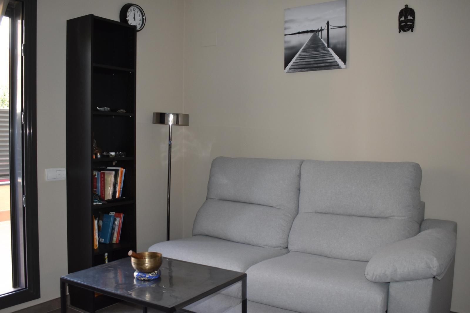 Sala d'estar de Pis de lloguer en Arenys de Munt amb Jardí privat, Terrassa i Balcó