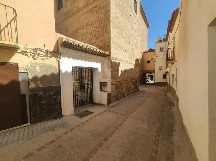Außenansicht von Haus oder Chalet zum Verkauf in Guadix mit Balkon