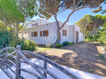 Villa con piscina in vendita a Cala Morell
