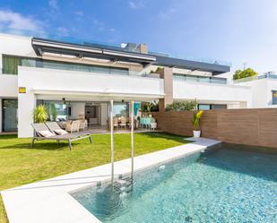 Jardí de Dúplex en venda en Marbella amb Aire condicionat, Calefacció i Jardí privat