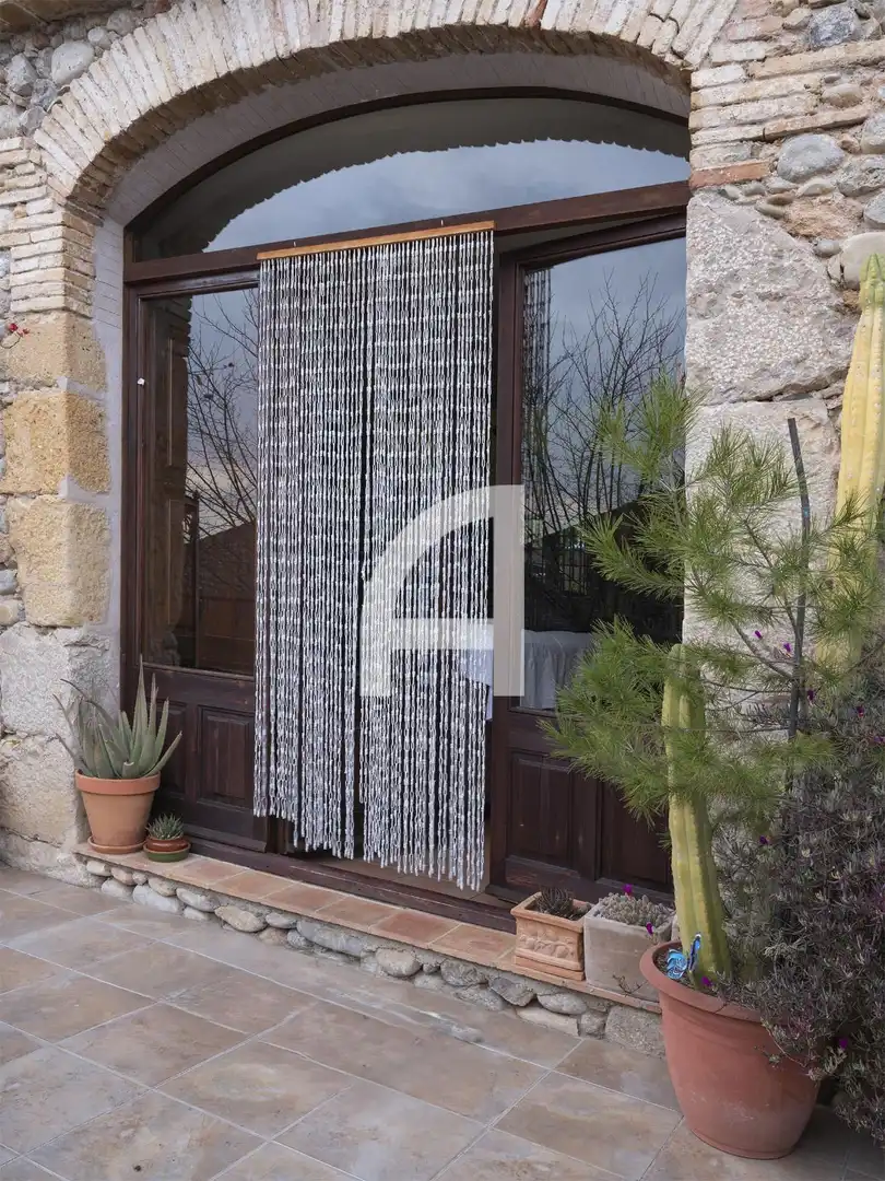 Jardín de Finca rústica en venta en Sant Miquel de Fluvià con Calefacción, Piscina y Amueblado