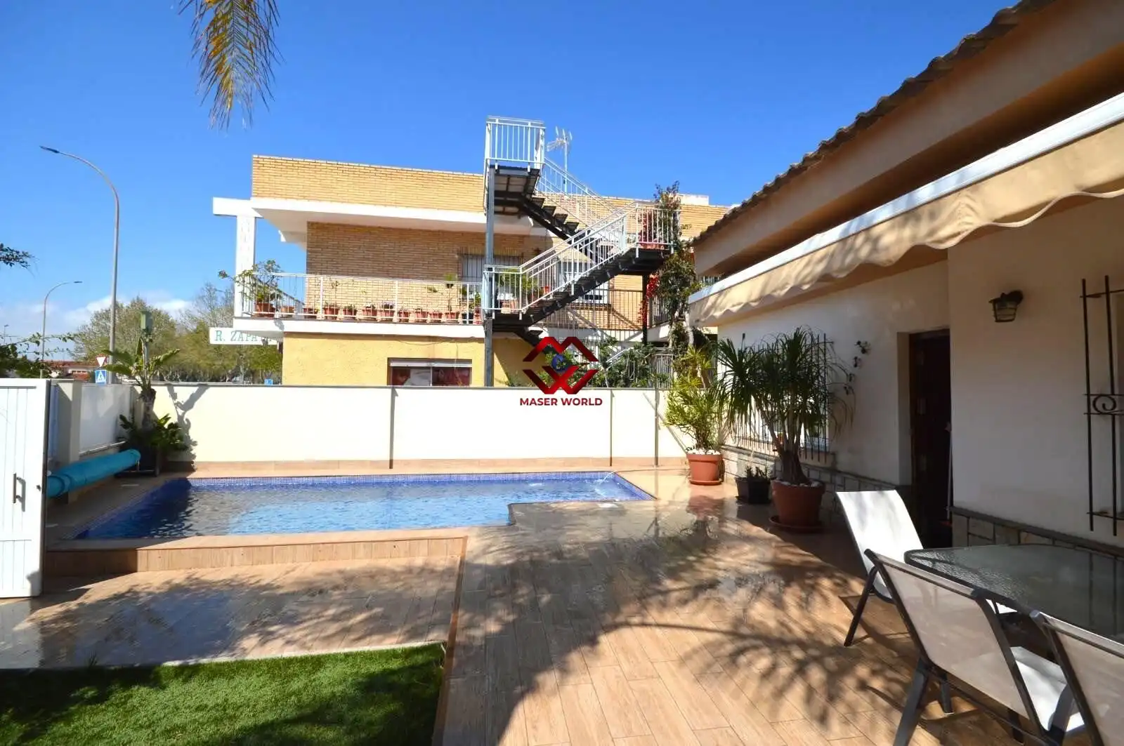 Terrassa de Casa o xalet en venda en San Javier amb Aire condicionat, Calefacció i Jardí privat