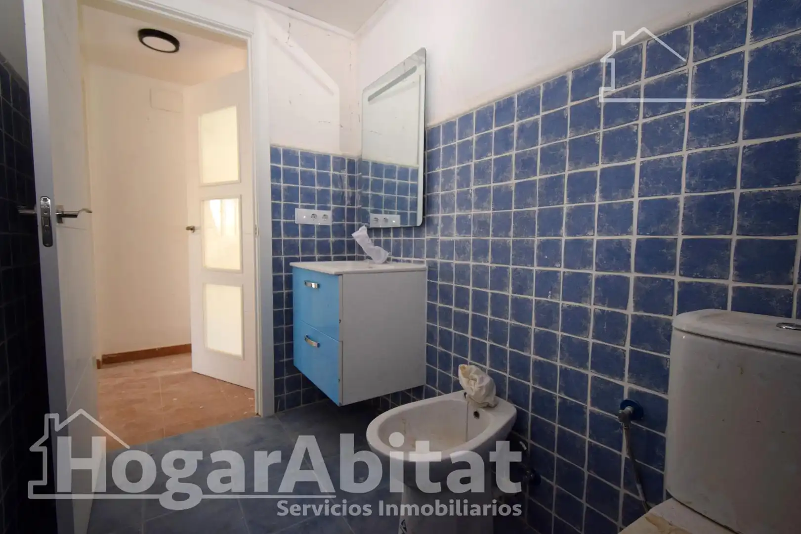 Bany de Casa o xalet en venda en Chiva amb Aire condicionat, Calefacció i Jardí privat