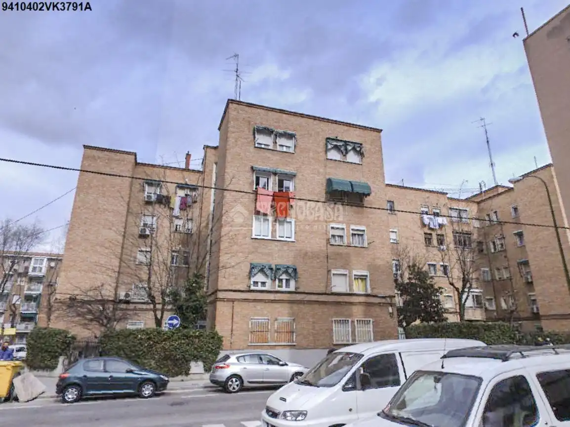 Vista exterior de Piso en venta en Madrid
