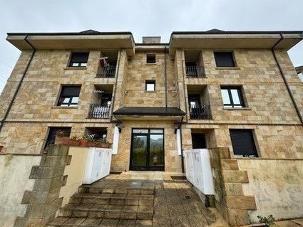 Vista exterior de Àtic en venda en Hazas de Cesto amb Jardí privat i Terrassa