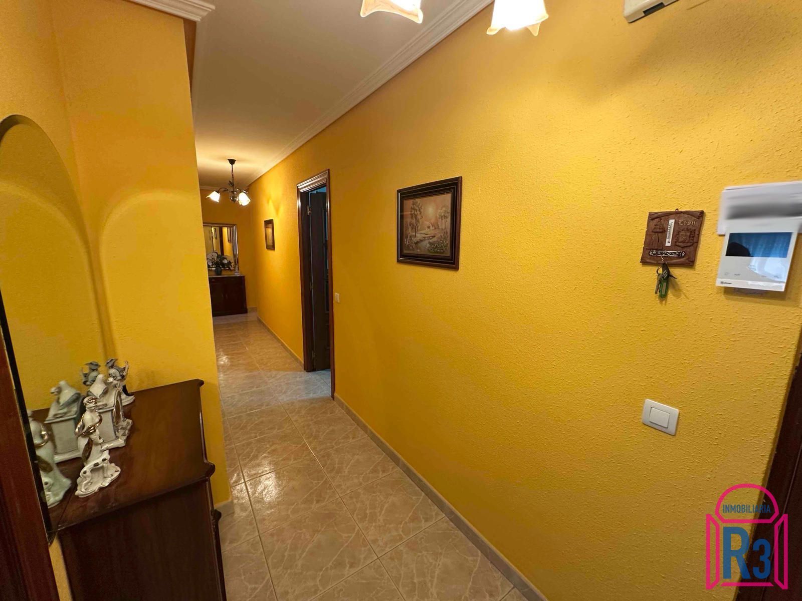 Apartment for sale in León Capital   with Heating, Terrace and Storage room