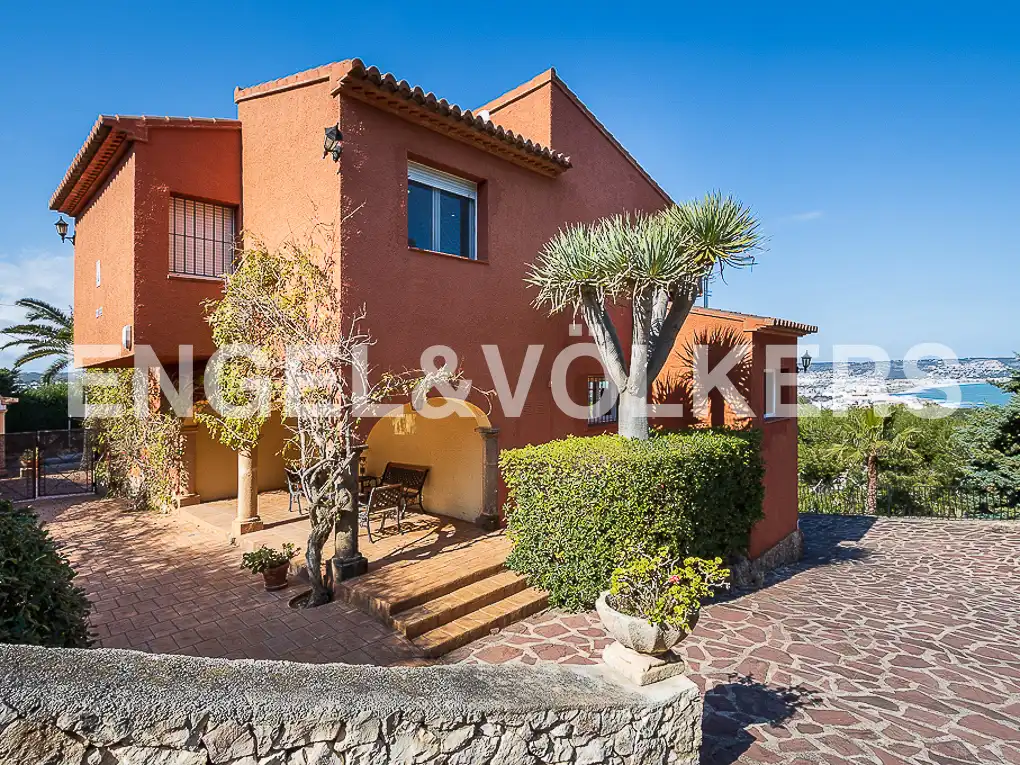 Außenansicht von Haus oder Chalet zur Miete in Jávea / Xàbia mit Klimaanlage, Heizung und Privatgarten