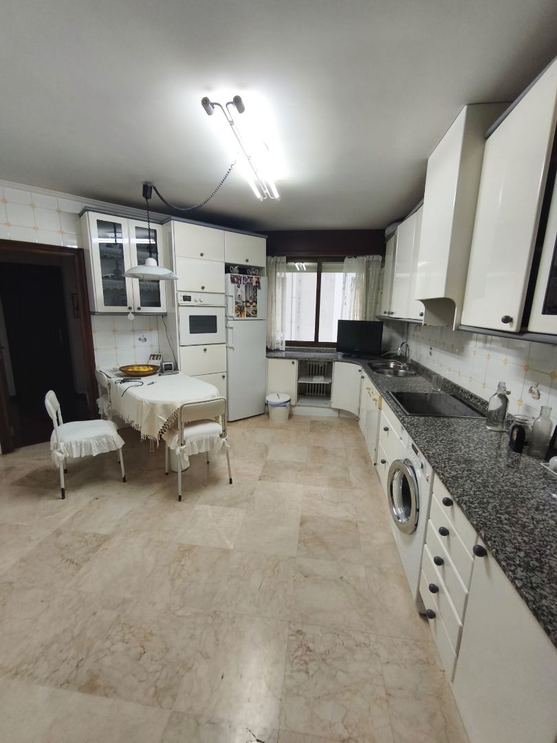 Kitchen of Flat for sale in Ourense Capital   with Heating, Parquet flooring and Storage room