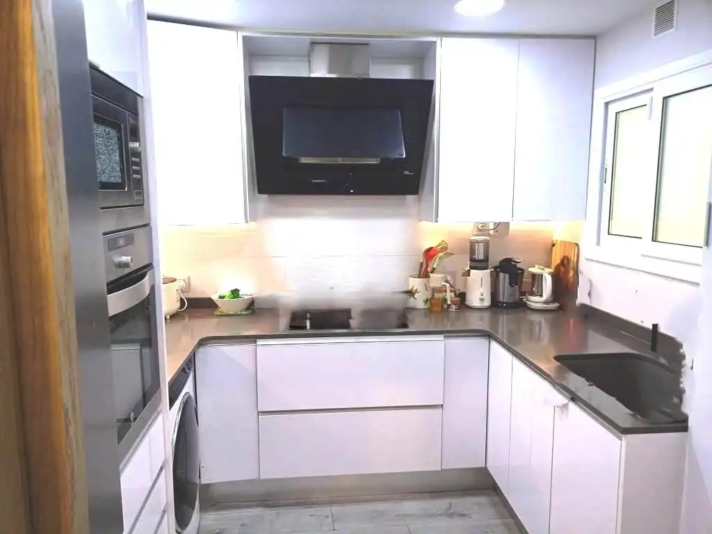 Piso en venta en Carrer de Rubió i Balaguer, imagen 3