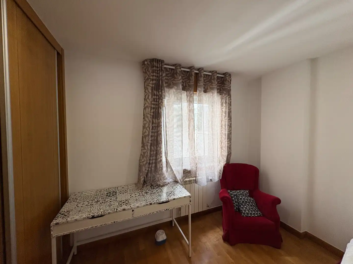 Habitación de Piso de alquiler en Narón con Calefacción, Trastero y Amueblado