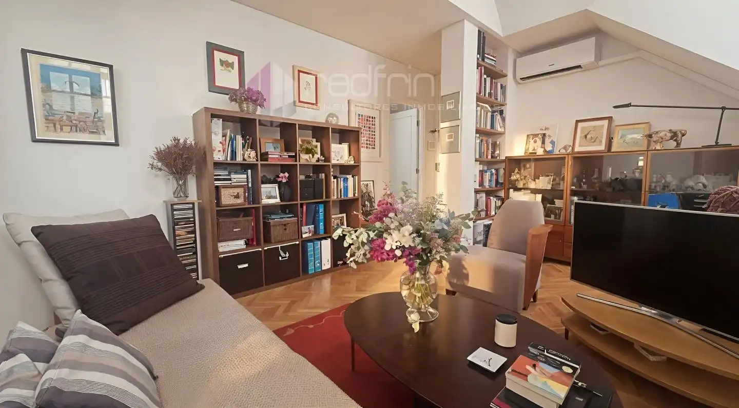 Piso en venta en Calle de Jordán, imagen 4