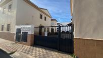 Exterior view of House or chalet for sale in Utrera