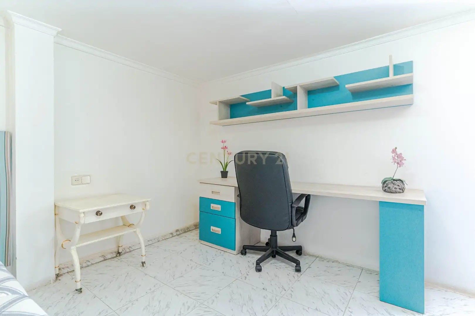Casa adosada en venta en La Zubia con Aire acondicionado