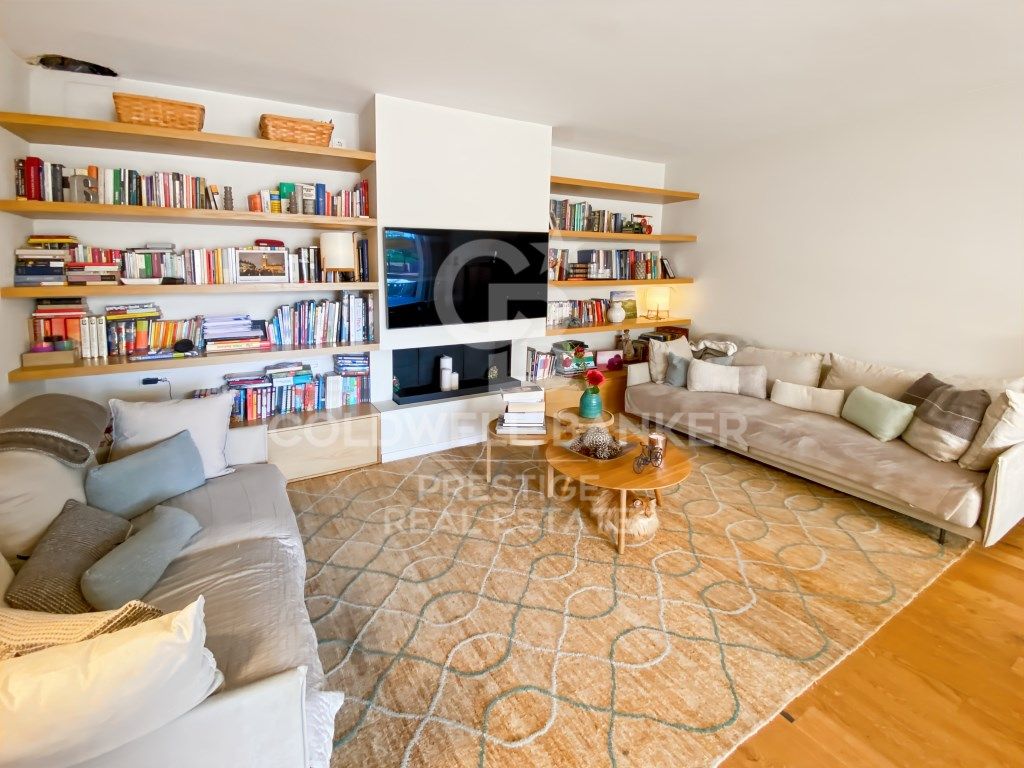 Sala d'estar de Casa o xalet de lloguer en  Barcelona Capital amb Aire condicionat, Calefacció i Jardí privat