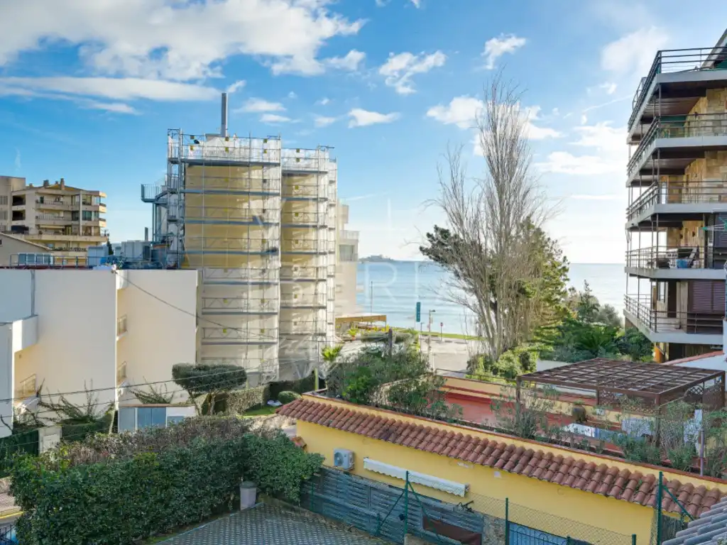 Casa amb piscina en venda a Avenida Pau Casals, imagen 3