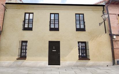 Exterior view of Single-family semi-detached for sale in Alcalá de Henares  with Heating and Balcony