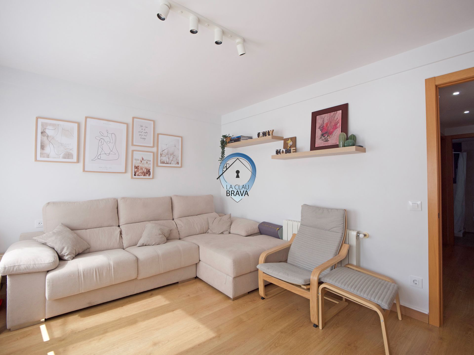 Sala d'estar de Casa o xalet en venda en Sant Feliu de Guíxols amb Aire condicionat, Calefacció i Parquet