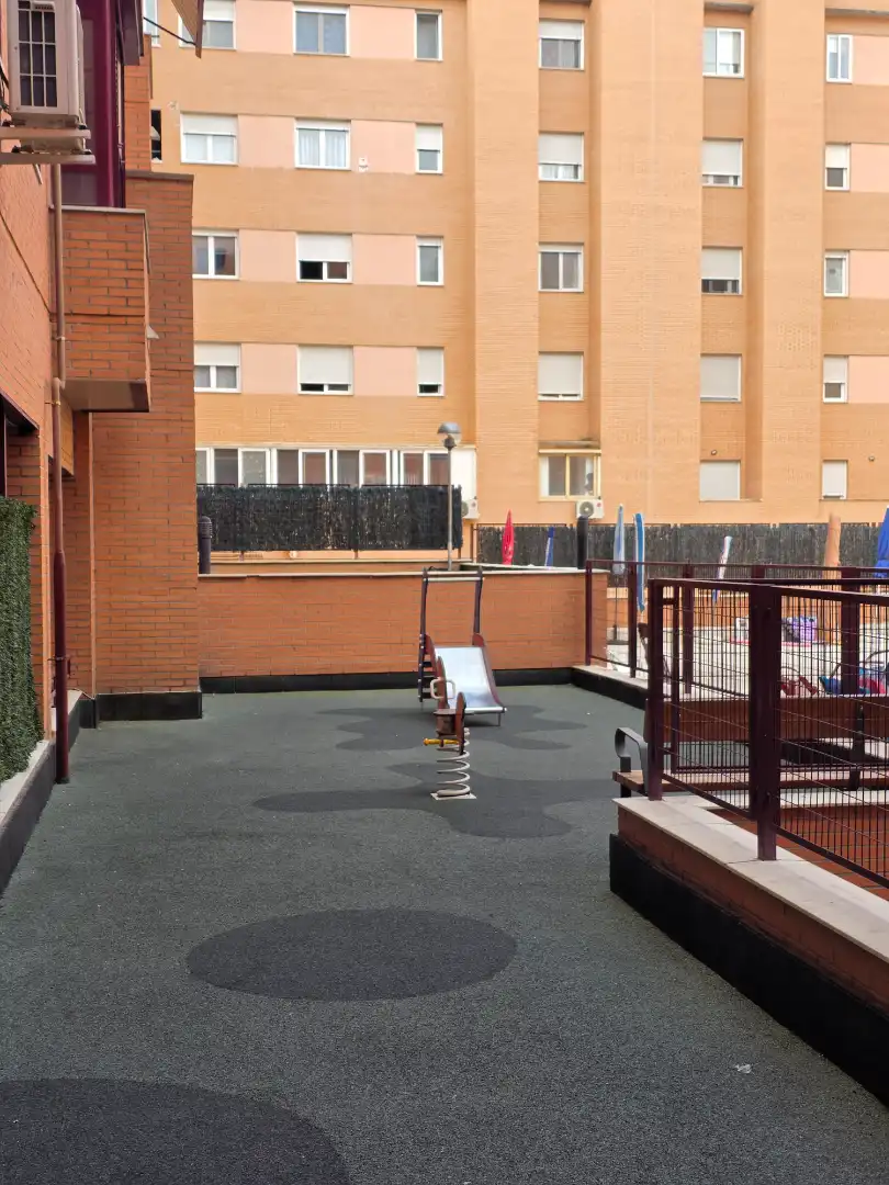 Terraza de Piso en venta en Parla con Aire acondicionado, Calefacción y Parquet
