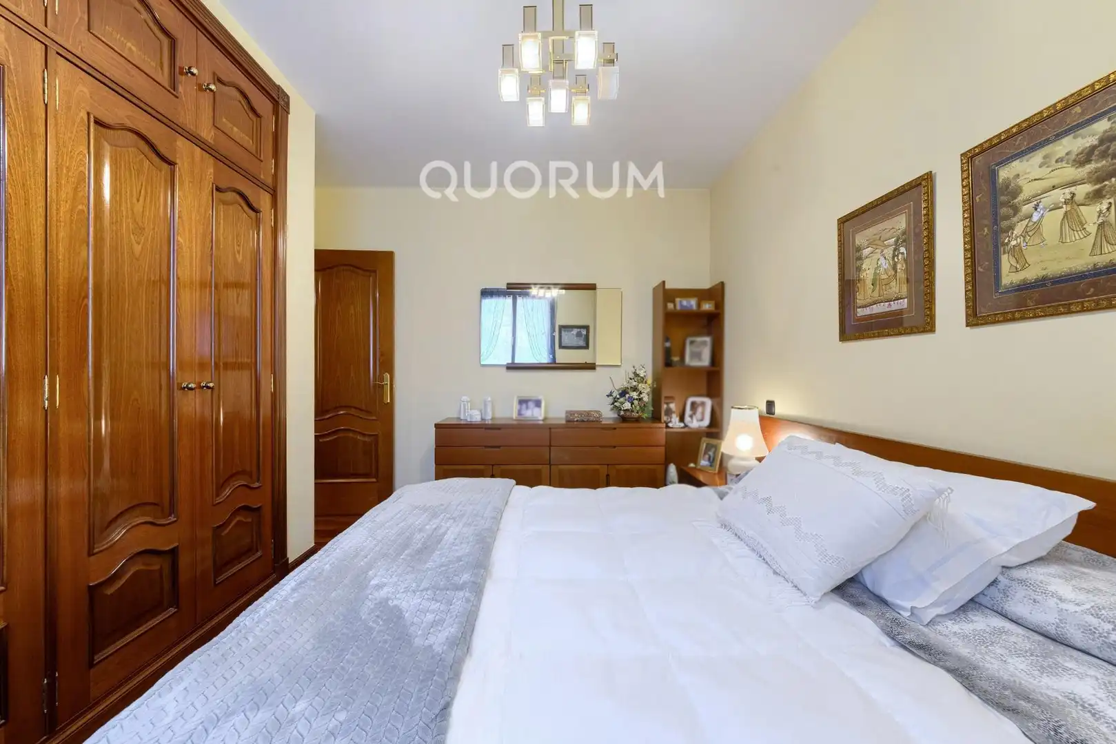 Habitación de Casa adosada en venta en Basauri  con Calefacción, Jardín privado y Terraza