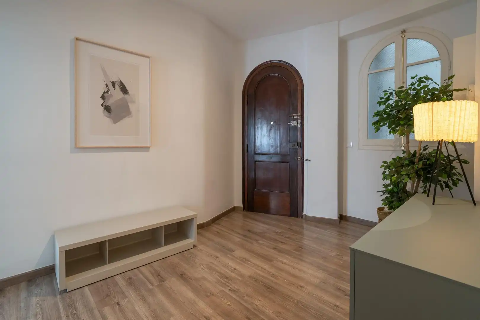 Flat for rent in Valencia  with Air Conditioner, Heating and Furnished