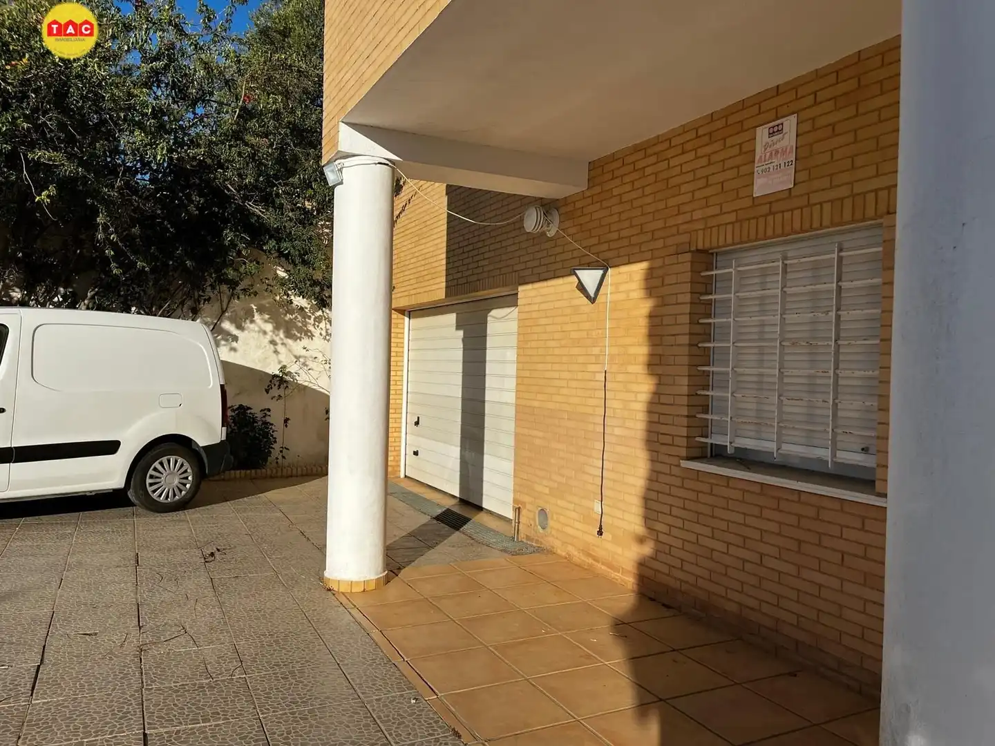 Parking de Casa o chalet en venta en Lepe con Aire acondicionado, Calefacción y Jardín privado