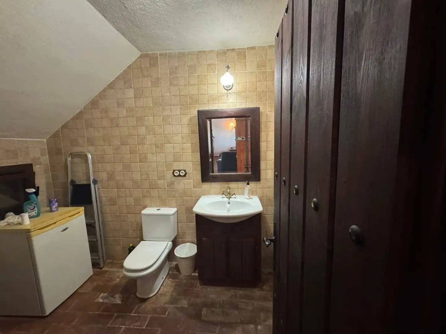Bany de Casa o xalet en venda en Marbella amb Jardí privat, Terrassa i Piscina