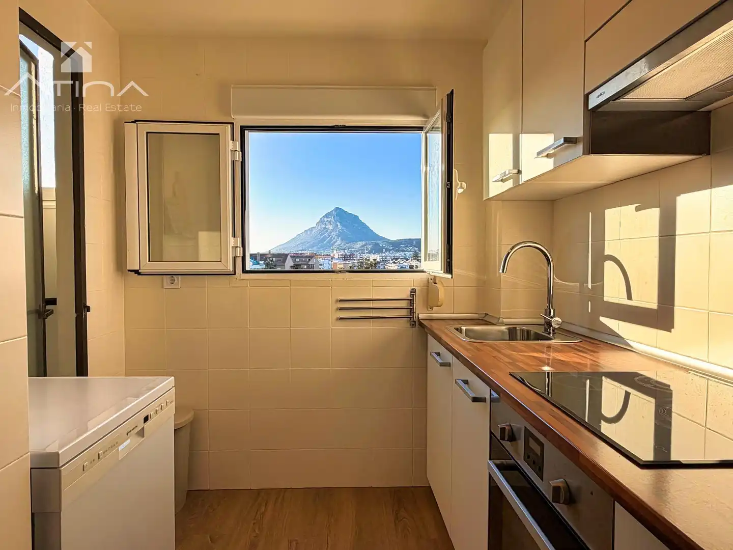 Apartments for sale in Avenida TAMARITS, Montañar - El Arenal