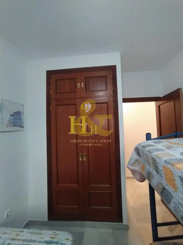Planta baixa en venda a V Centenario - Piletas - Capuchinos