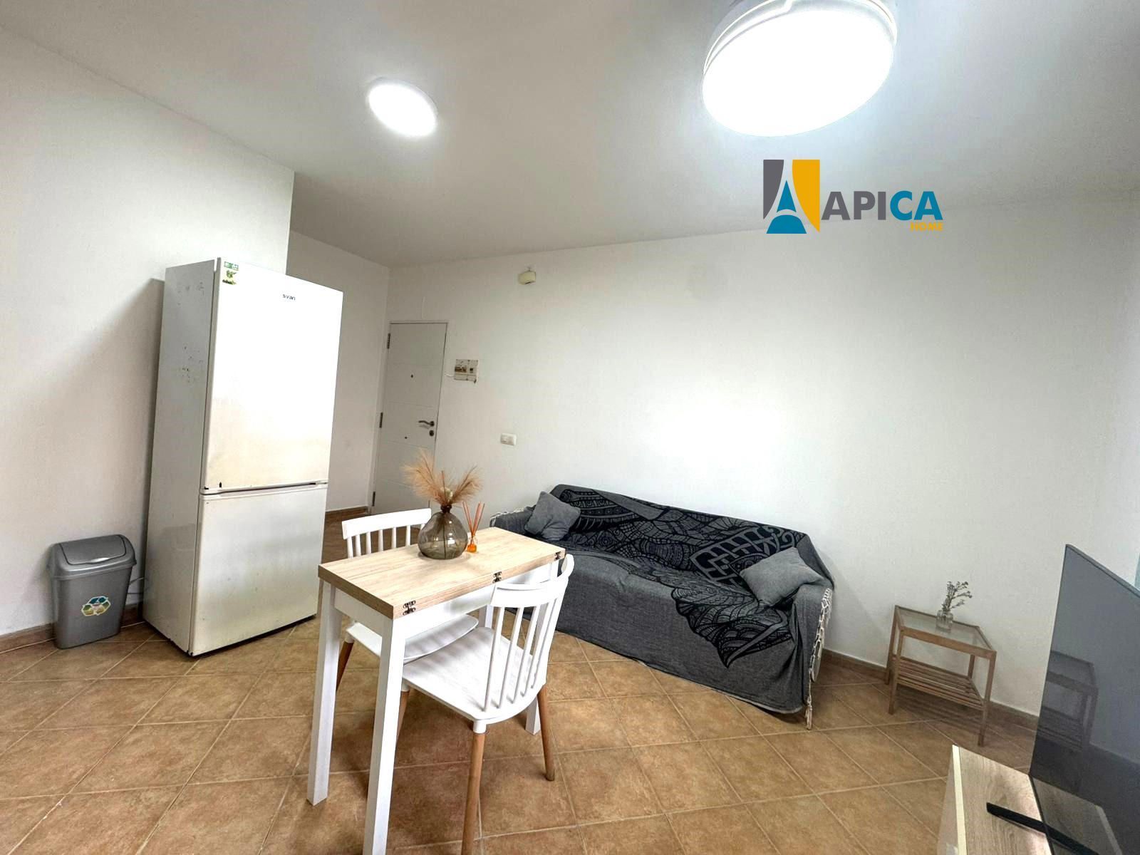 Flat for sale in Algeciras  with Air Conditioner
