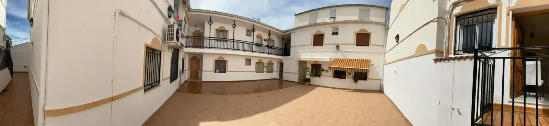Vista exterior de Dúplex en venda en Iznájar amb Aire condicionat, Moblat i Forn