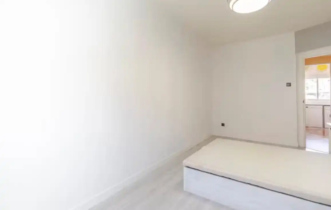 Schlafzimmer von Wohnung zur Miete in Usera