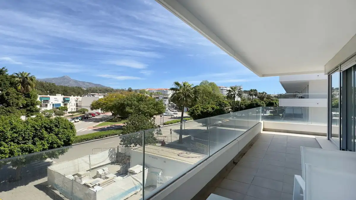Apartment with pool for sale in Nueva Andalucía, imagen 13