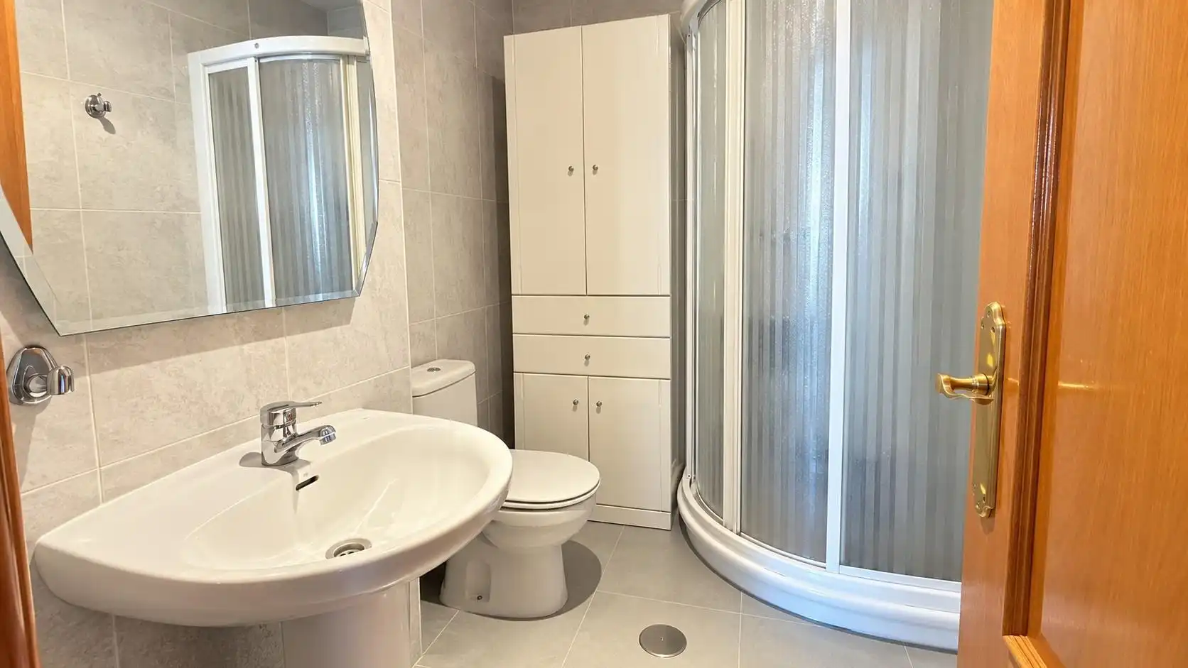 Badezimmer von Wohnungen zur Miete in Cartagena ciudad