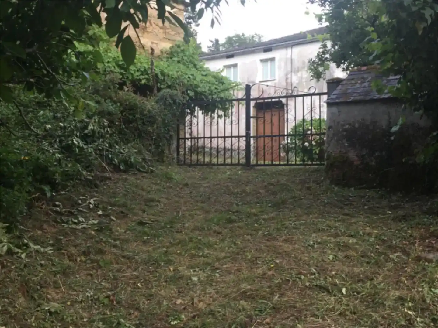 Casa adosada en venda en Ribeira de Piquín amb Jardí privat, Parquet i Moblat