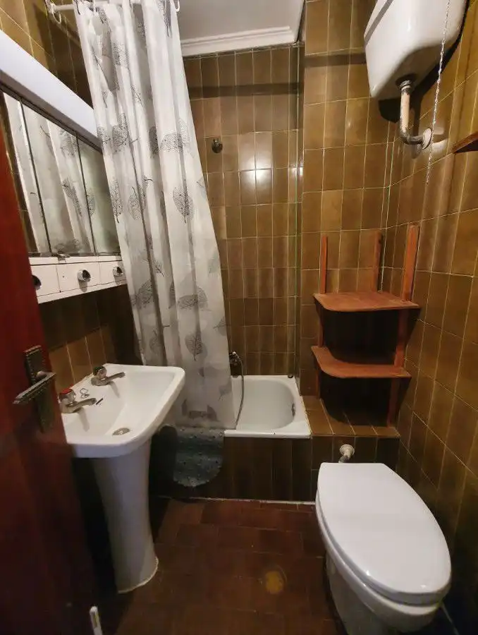 Baño de Piso en venta en Palencia con Calefacción y Terraza