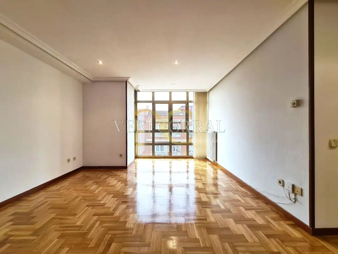 Dúplex en venta en Avenida del Llano, Llano