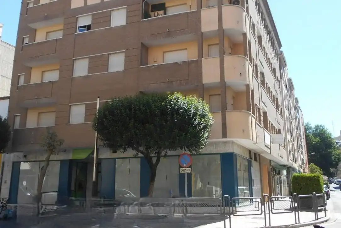Locale commerciale in vendita a Alcalá la Real