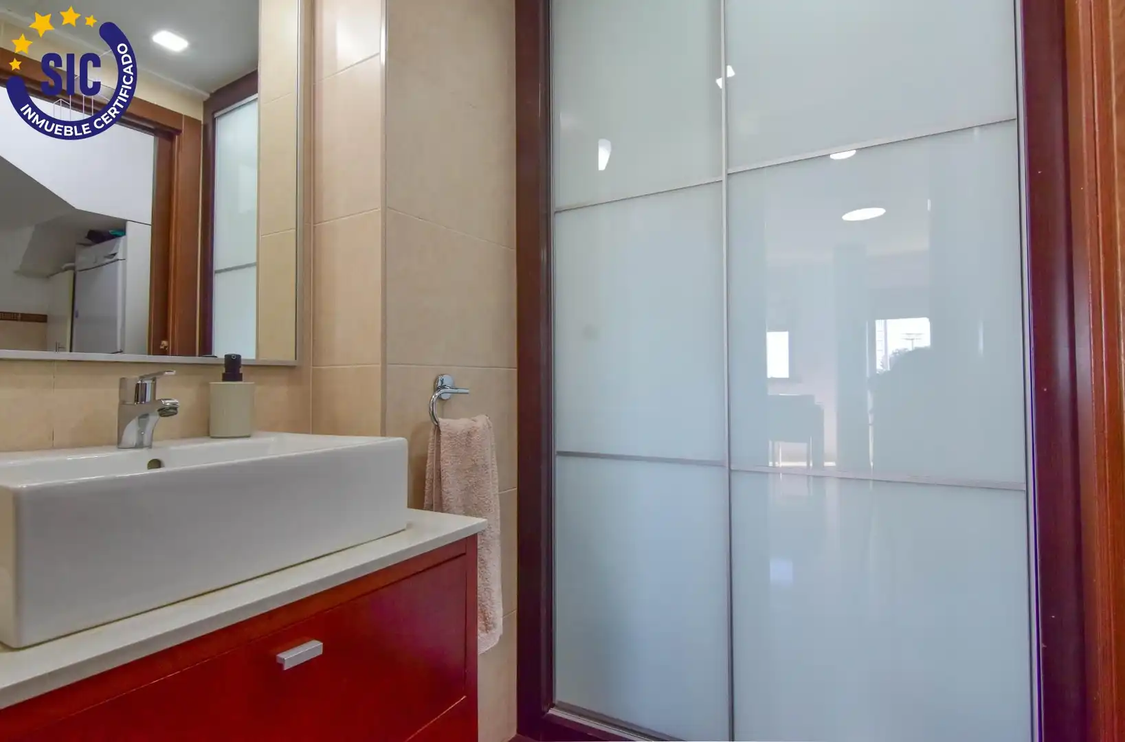 Baño de Dúplex en venta en Catarroja con Aire acondicionado, Calefacción y Trastero