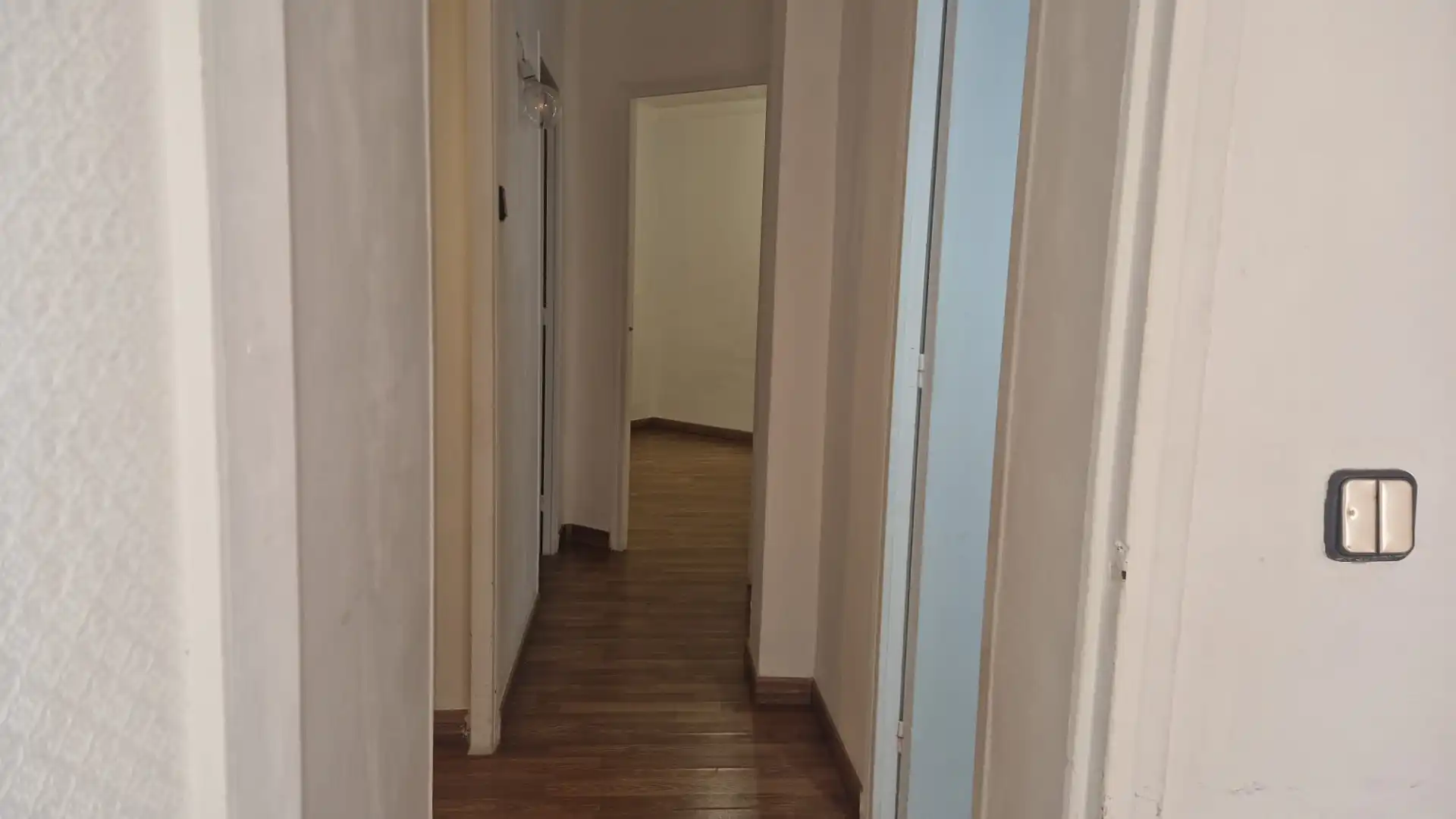 Wohnung zum Verkauf in Sant Boi de Llobregat mit Balkon und Alarm
