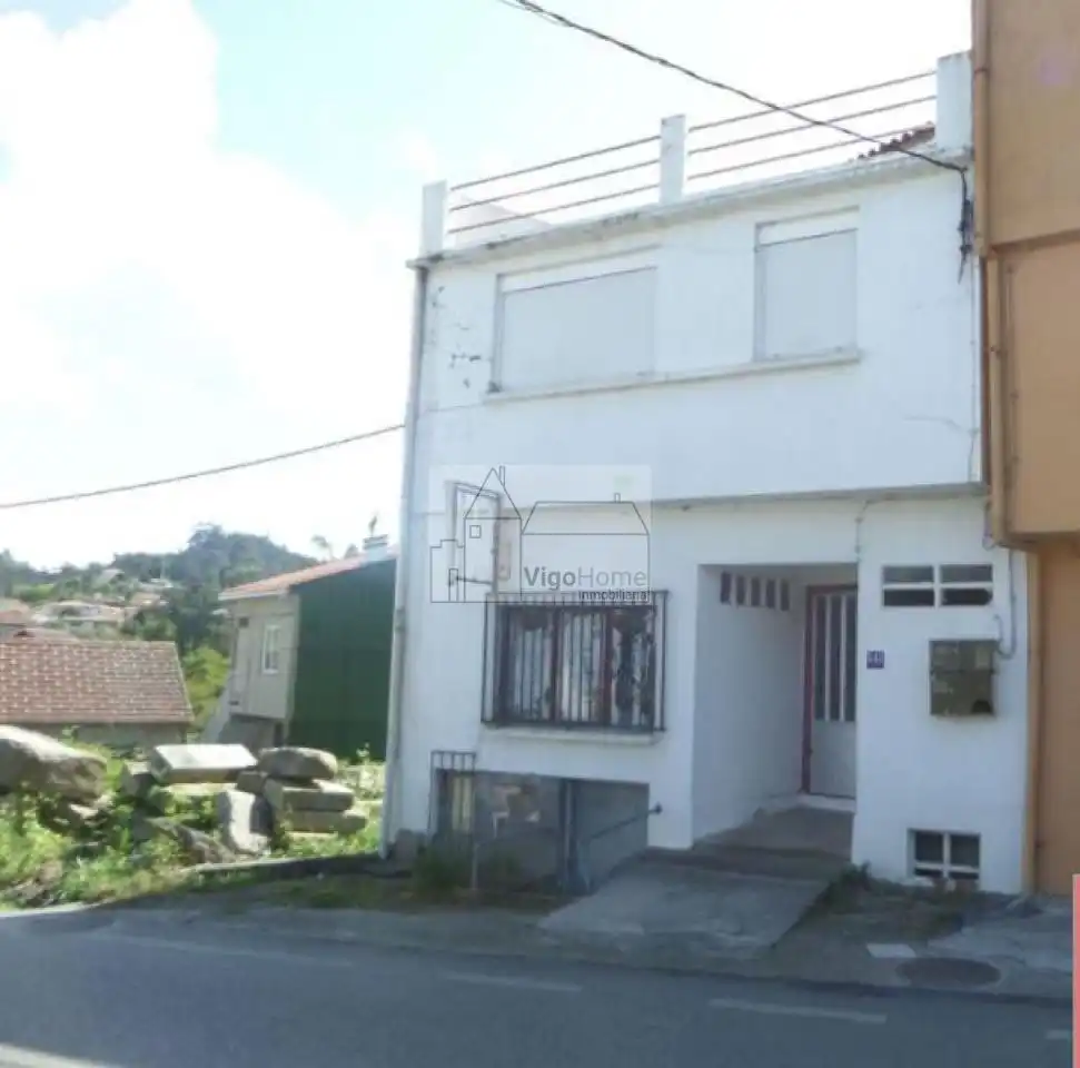 Vista exterior de Casa o chalet en venta en Cangas  con Calefacción, Jardín privado y Terraza