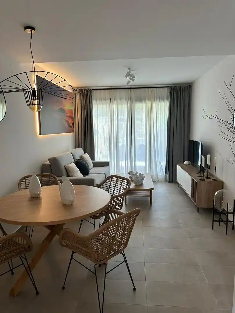 Sala d'estar de Dúplex en venda en Zahara de los Atunes amb Aire condicionat, Piscina i Balcó