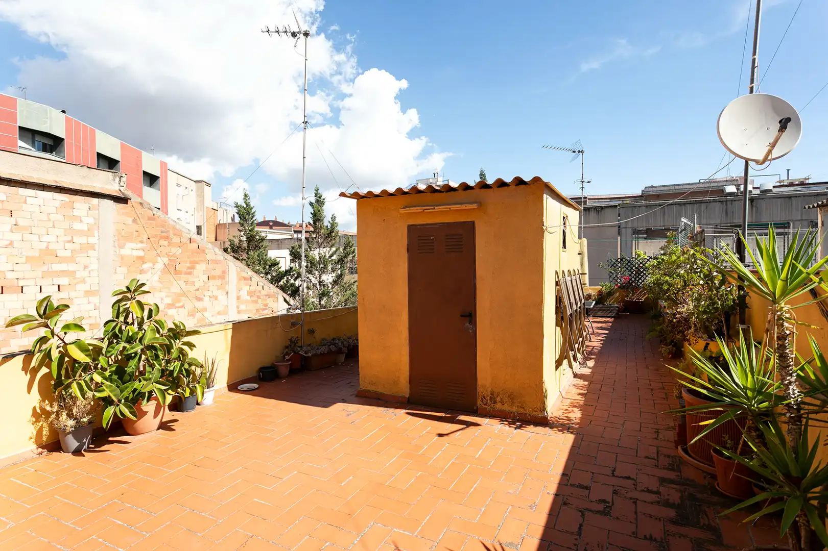 Terrasse von Wohnung zum Verkauf in Barcelona mit Klimaanlage, Heizung und Balkon