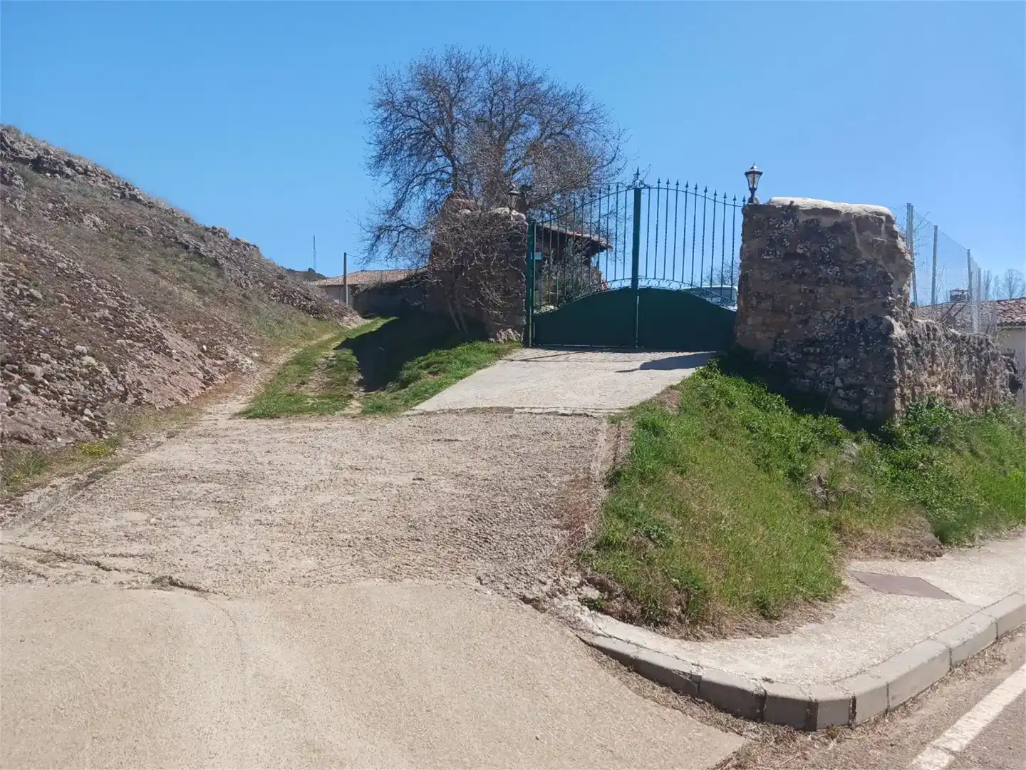 Casa o xalet en venda en Olmos de Ojeda amb Jardí privat, Traster i Moblat