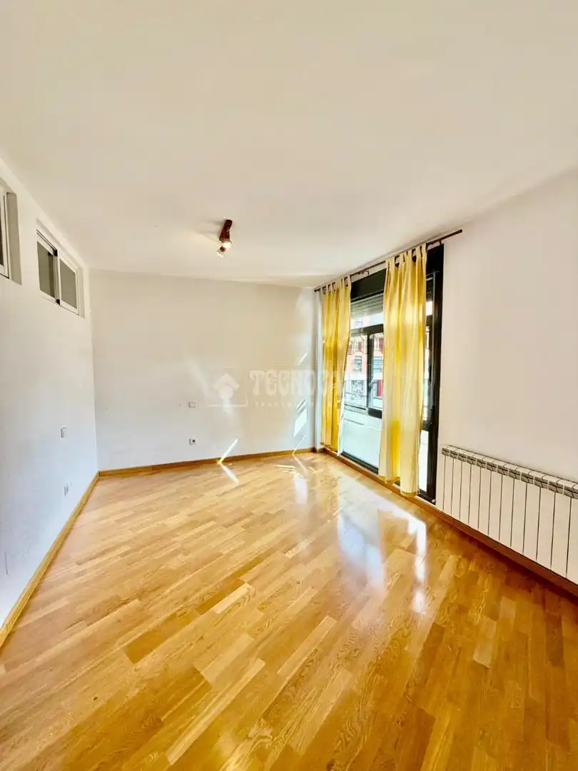 Habitación de Piso en venta en Madrid con Aire acondicionado, Calefacción y Terraza