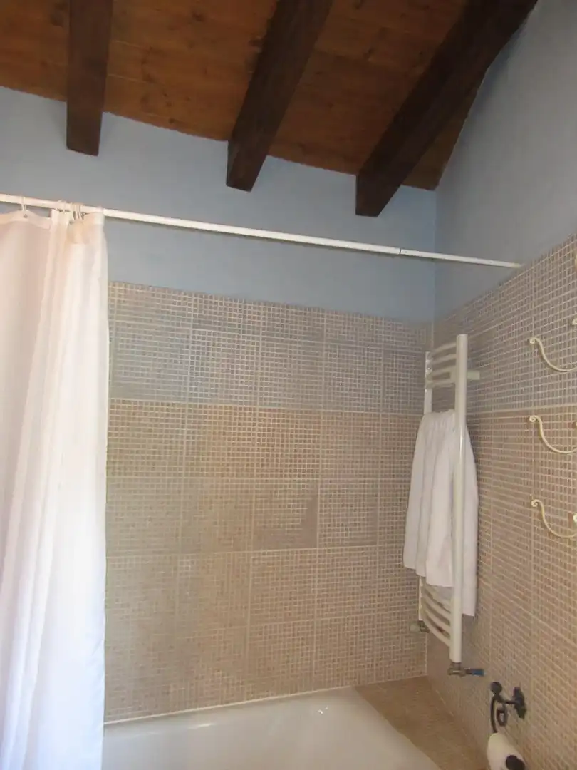 Bany de Casa o xalet en venda en Canal de Berdún amb Jardí privat i Traster